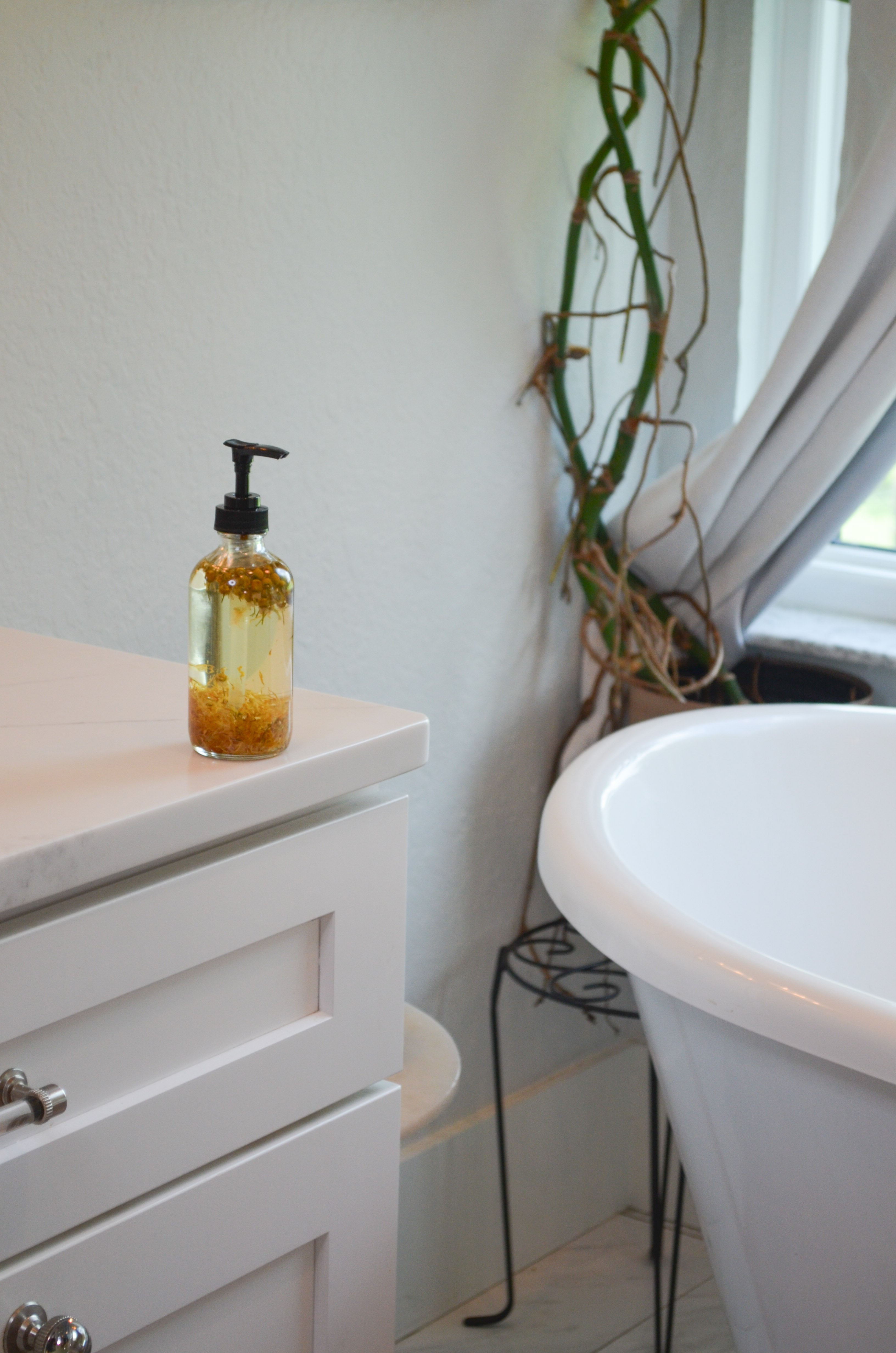 Bare Flower Natural Fragrance-Free Body Oil
